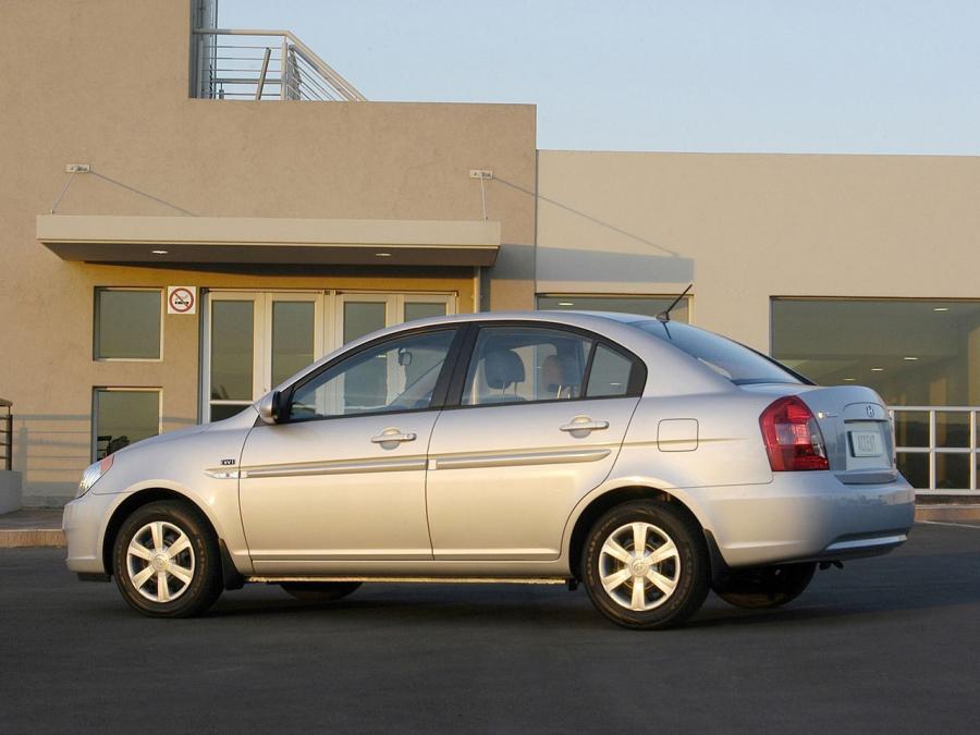  Hyundai Accent Sedan 2006 года  (ZA) (фото 5 из 18)